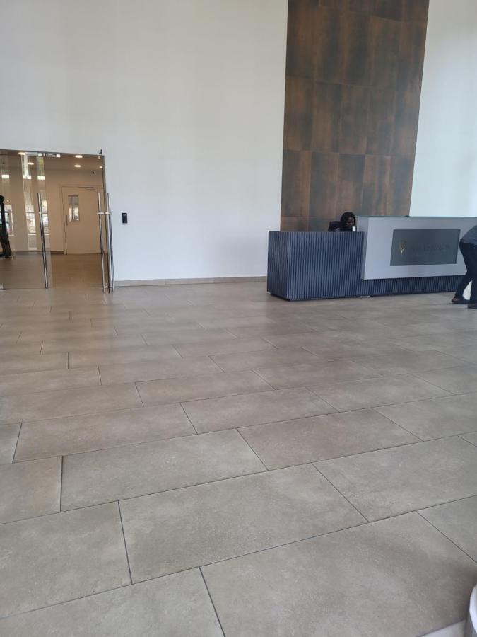 אקרה Rt Properties @ The Lennox Airport Residential מראה חיצוני תמונה