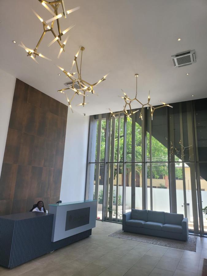 אקרה Rt Properties @ The Lennox Airport Residential מראה חיצוני תמונה